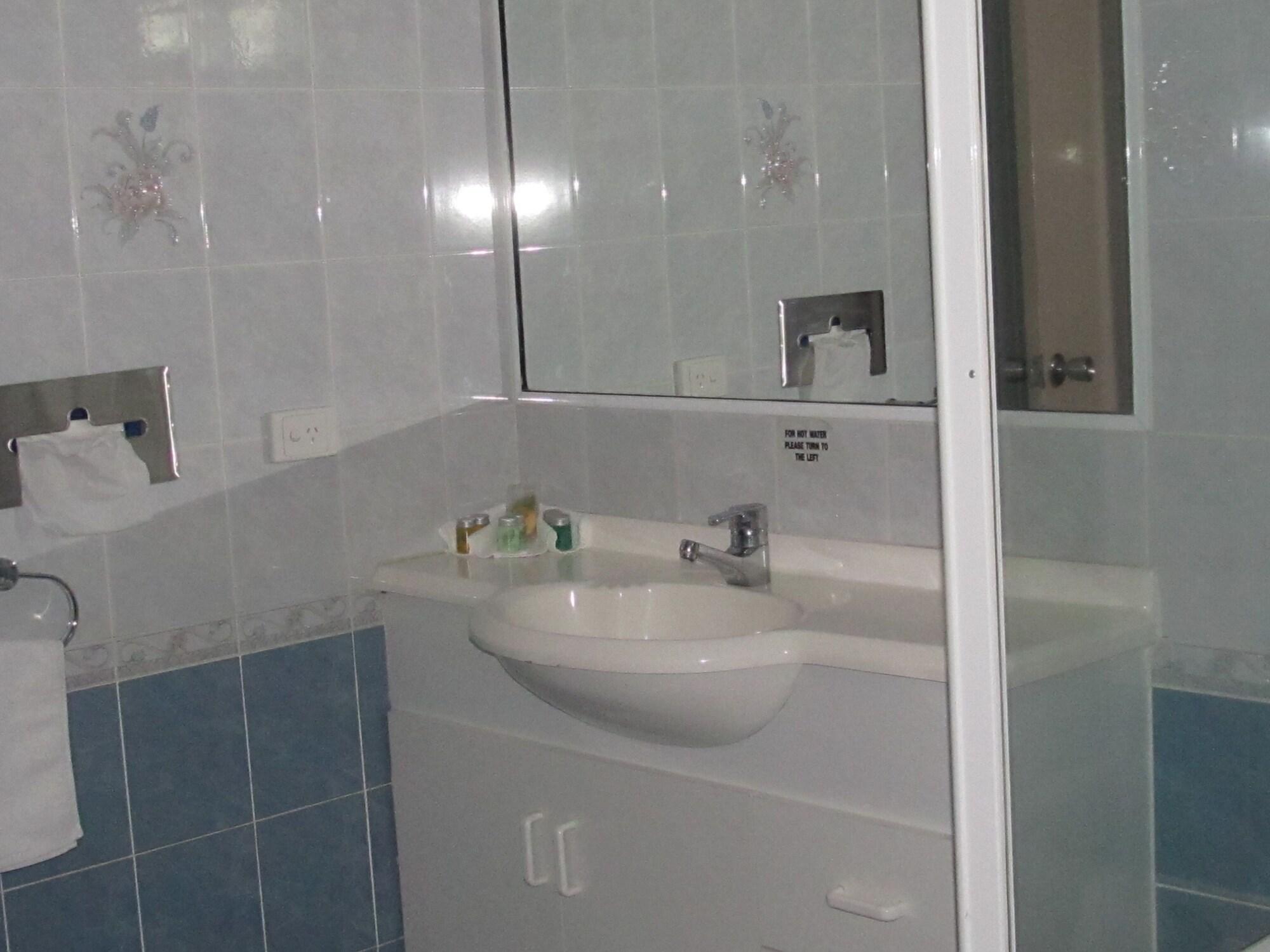 רוקהמפטון Sunpalms Motel מראה חיצוני תמונה