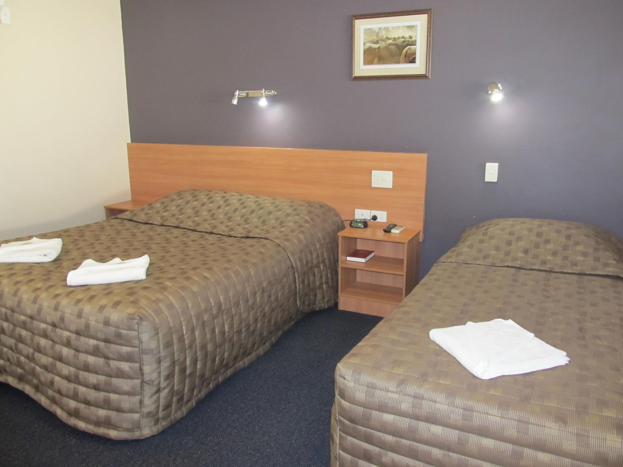 רוקהמפטון Sunpalms Motel מראה חיצוני תמונה