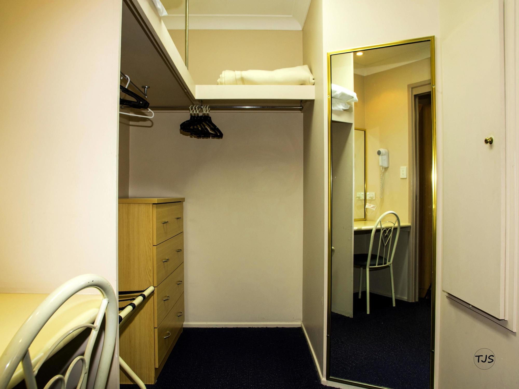 רוקהמפטון Sunpalms Motel מראה חיצוני תמונה