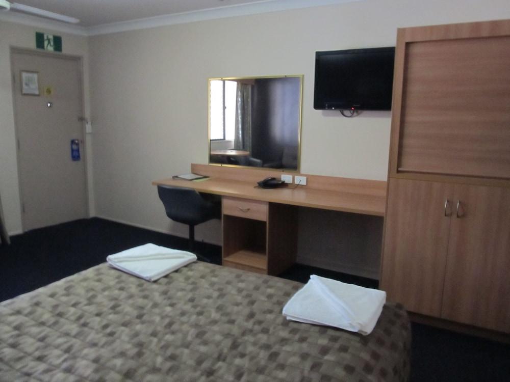 רוקהמפטון Sunpalms Motel מראה חיצוני תמונה